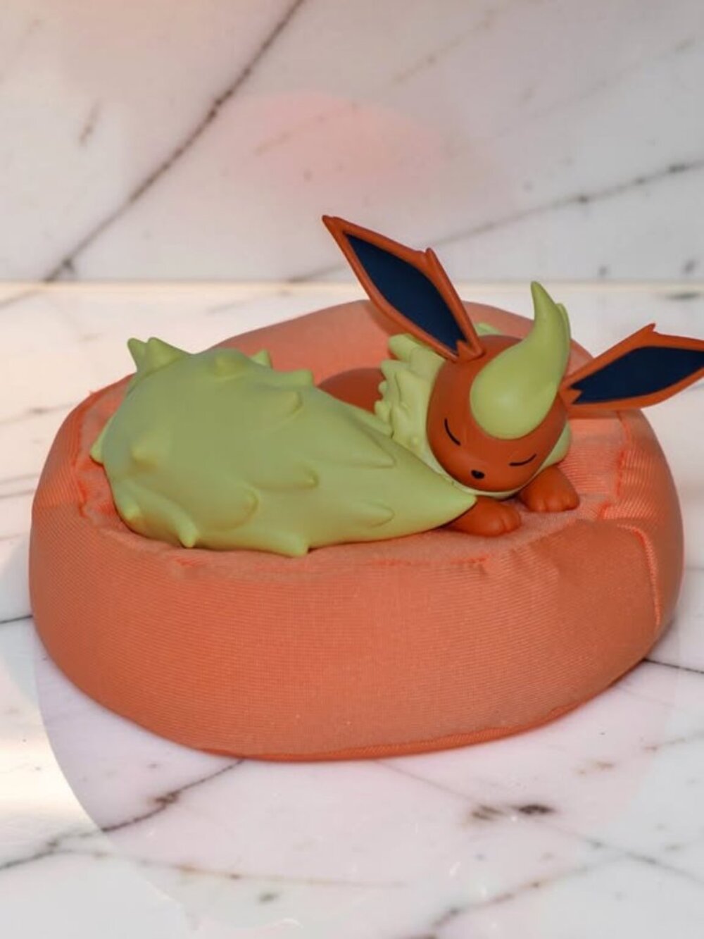 Pokémon Flareon Pokemon Eeveelution Sleeping Figure - Collectible Eevee Nintendo